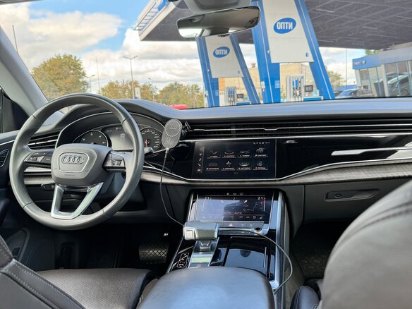 2021 Audi Q8 45 TDI I (4M), серый, 6300000 рублей - вид 10