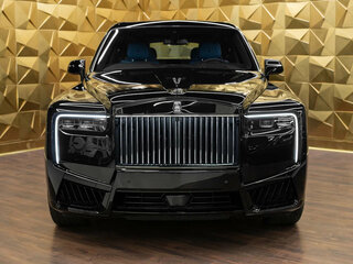 2026 Rolls-Royce Cullinan Black Badge I Рестайлинг (Series II), чёрный, 71000000 рублей, вид 3