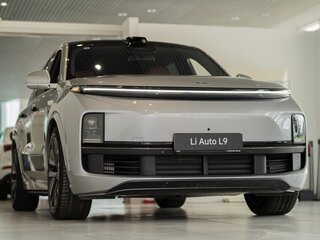 2025 Li Auto (Lixiang) L9 52.3 kWh I Рестайлинг, серый, 8990000 рублей, вид 1