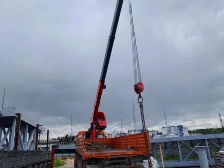 2018 КамАЗ 43118, красный, 6300000 рублей, вид 5