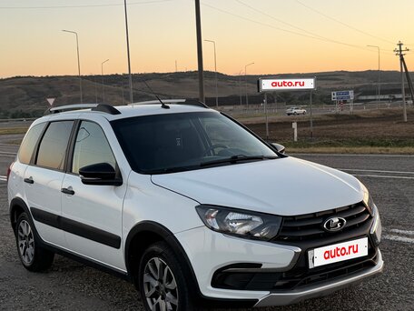 2023 Lada (ВАЗ) Granta Cross I Рестайлинг, белый, вид 4