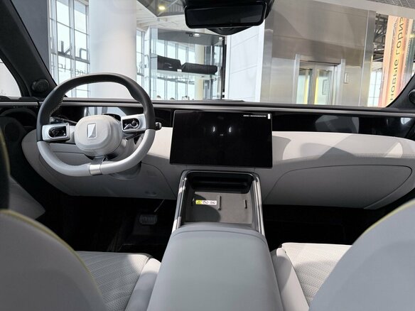 2025 Avatr 11 116 kWh I, белый - вид 13