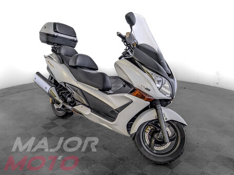 2016 Honda Silver Wing 600, белый, 549000 рублей, вид 2