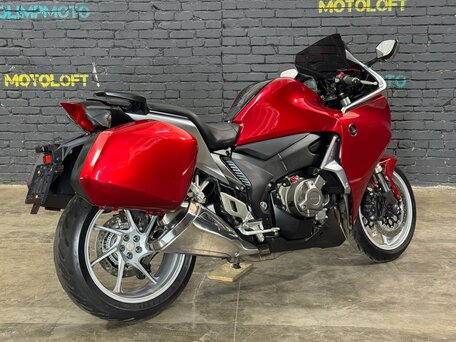 2011 Honda VFR 1200, красный, 875000 рублей, вид 5