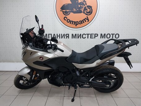 2025 Honda NT1100, серый, 1949000 рублей, вид 2