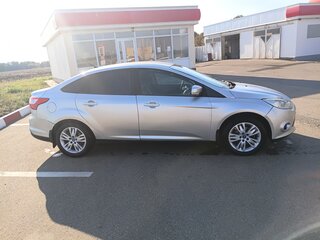 2011 Ford Focus III, серебристый, 690000 рублей, вид 2