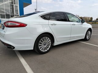 2015 Ford Mondeo V, белый, 1800000 рублей, вид 3