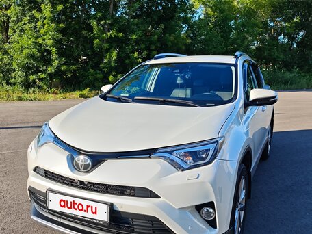 2017 Toyota RAV4 IV (XA40) Рестайлинг, белый, 2180000 рублей, вид 2
