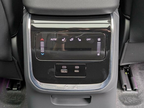 2025 Hongqi HS7 II, чёрный, 5594166 рублей - вид 7