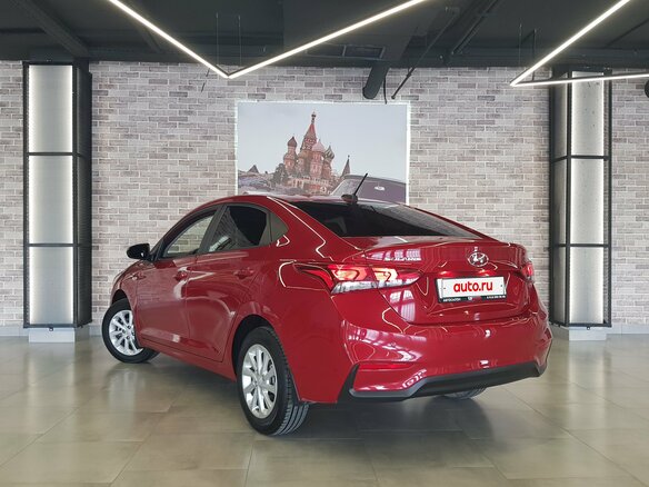 2019 Hyundai Solaris II, красный, 1645000 рублей - вид 6