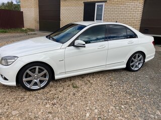 2009 Mercedes-Benz C-Класс 300 III (W204), белый, 1550000 рублей, вид 4