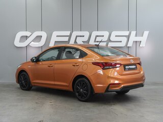 2017 Hyundai Solaris II, оранжевый, 1149000 рублей, вид 2
