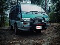 1995 Mitsubishi Delica III, зелёный, 850000 рублей - вид 2