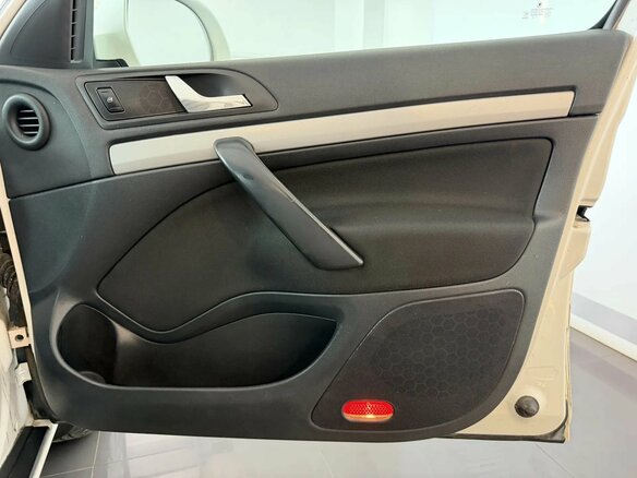 2013 Skoda Octavia II (A5) Рестайлинг, белый - вид 10