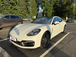 2022 Porsche Panamera 4 II Рестайлинг, белый, 12800000 рублей, вид 1