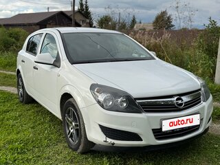 2013 Opel Astra H Рестайлинг, белый, 600000 рублей, вид 3