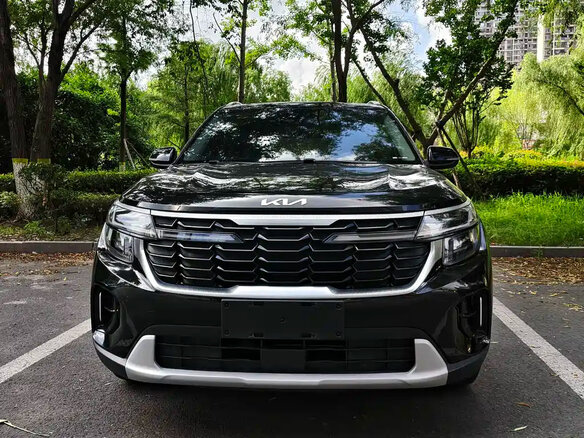 2023 Kia Seltos I Рестайлинг, чёрный - вид 1