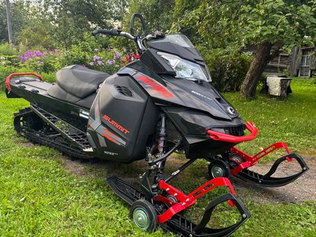 2015 BRP Ski-Doo Summit 800, чёрный, 700000 рублей, вид 1