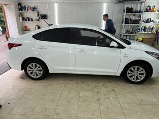 2019 Hyundai Solaris II, белый, 1350000 рублей, вид 3