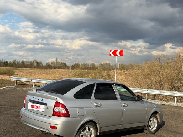2008 Lada (ВАЗ) Priora I, серебристый, 365000 рублей - вид 9