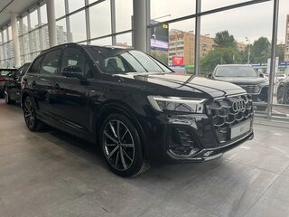 2026 Audi Q7 45 TFSI II (4M) Рестайлинг 2, чёрный, 11400000 рублей, вид 5