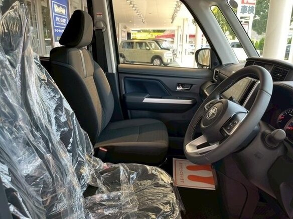 2023 Toyota Roomy I Рестайлинг, чёрный, 750001 рублей - вид 8
