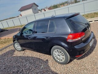 2011 Volkswagen Golf VI, чёрный, 670000 рублей, вид 3