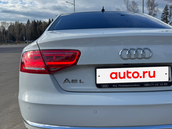 2011 Audi A8 Long III (D4), белый, 1800000 рублей - вид 6
