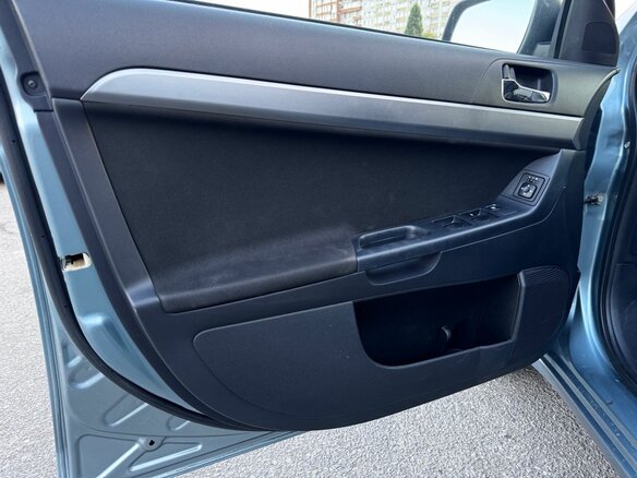 2011 Mitsubishi Lancer X Рестайлинг, серый - вид 7
