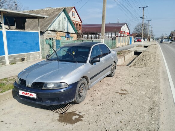 2001 Mitsubishi Carisma I Рестайлинг, серебристый, 250000 рублей