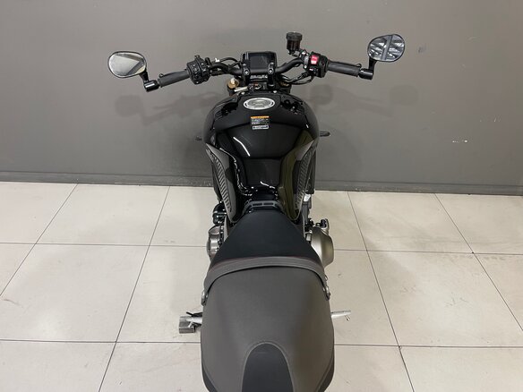 2022 Yamaha XSR900, чёрный, 1070000 рублей - вид 10