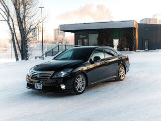 2010 Toyota Crown XIII (S200), чёрный, 2050000 рублей, вид 1