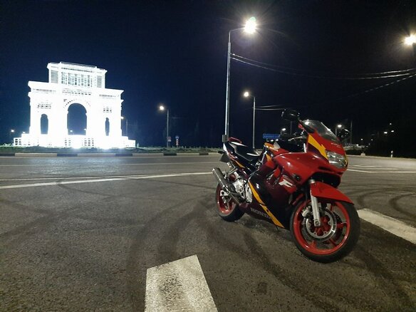 1993 Honda CBR 600F, чёрный, 330000 рублей - вид 1