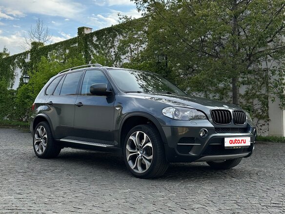 2010 BMW X5 40d II (E70) Рестайлинг, серый, 1800000 рублей - вид 1