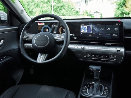 2023 Hyundai Kona II (SX2), белый, 2050000 рублей, вид 4