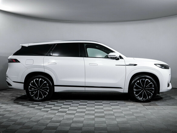 2024 Jaecoo J8, белый - вид 3