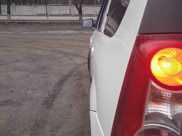 2013 Lada (ВАЗ) Largus I, белый, 780000 рублей - вид 22