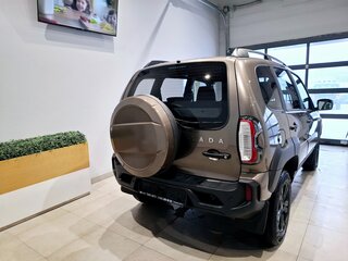 2025 Lada (ВАЗ) Niva Travel I, коричневый, 1635000 рублей, вид 3