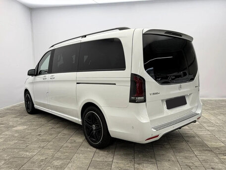 2026 Mercedes-Benz V-Класс Long 300 d длинный III (W447) Рестайлинг 2, белый, 14390000 рублей, вид 5