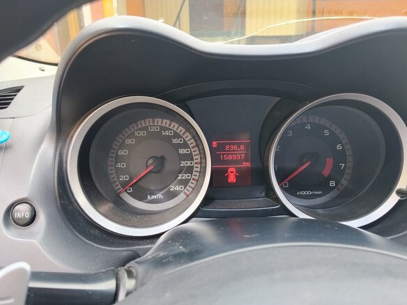2008 Mitsubishi Lancer X, бежевый, 750000 рублей - вид 5