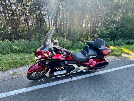 2019 Honda GL 1800 Gold Wing, красный, 2150000 рублей, вид 5