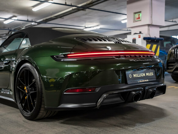 2026 Porsche 911 Carrera 4 GTS VIII (992) Рестайлинг, зелёный, 33200000 рублей - вид 10