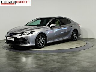 2021 Toyota Camry VIII (XV70) Рестайлинг, серебристый, 3497000 рублей, вид 1