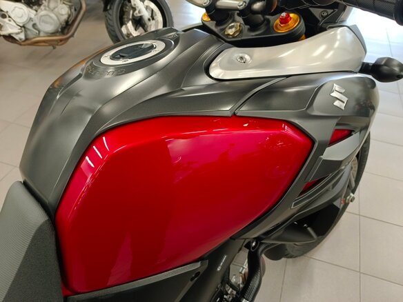 2014 Suzuki V-Strom 1000, красный, 630000 рублей - вид 19