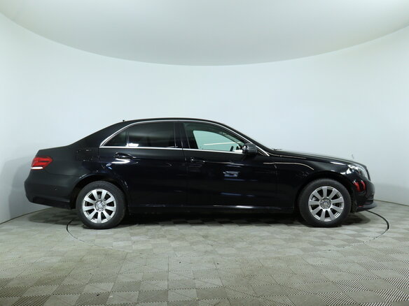 2014 Mercedes-Benz E-Класс 200 IV (W212, S212, C207) Рестайлинг, чёрный - вид 3