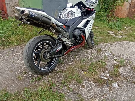 2008 Yamaha YZF-R1, белый, 750000 рублей, вид 3