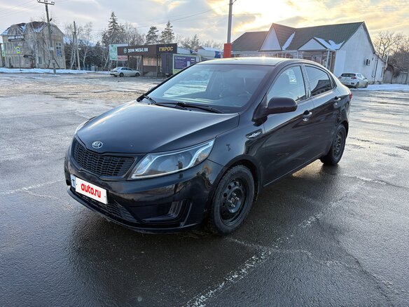 2014 Kia Rio III, чёрный, 800000 рублей