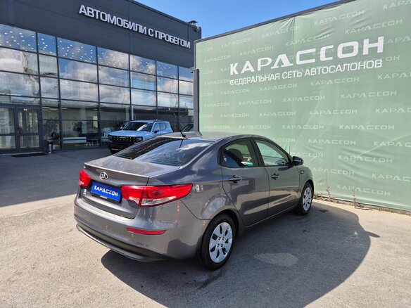 2016 Kia Rio III Рестайлинг, серый - вид 1