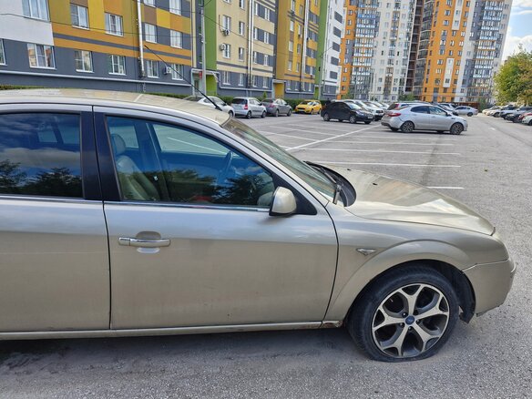 2005 Ford Mondeo III Рестайлинг, золотистый, 230000 рублей - вид 3