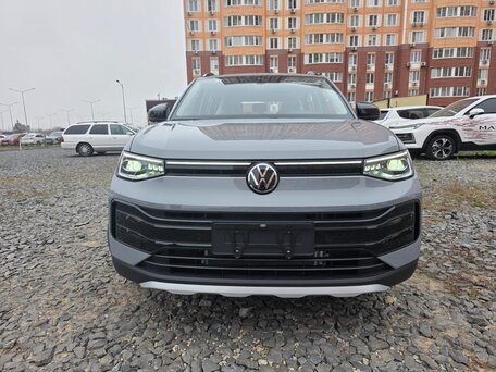 2026 Volkswagen Tharu XR 300 TSI, серый, 2700000 рублей, вид 2